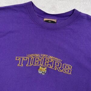 VTG LSU Tigers T-Shirt Men M (FIT S) Purple Embroidery Louisiana State MADE USA